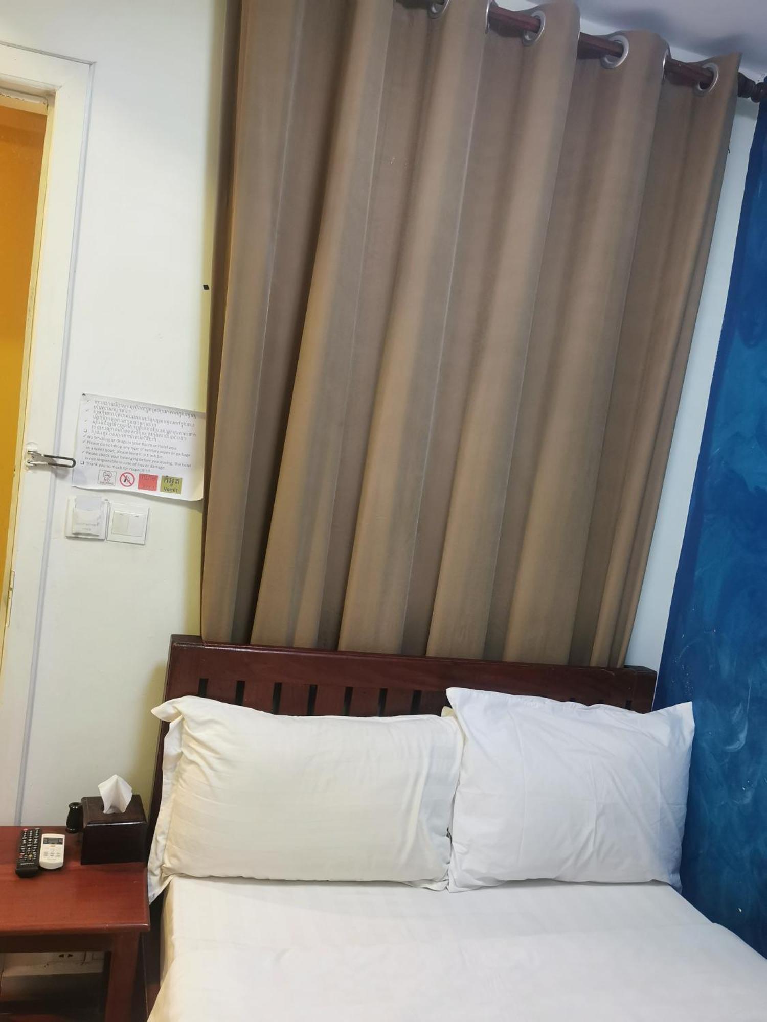 Sovanphum Riverside Phnom Penh Zimmer foto